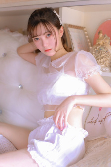砸钱宝马女